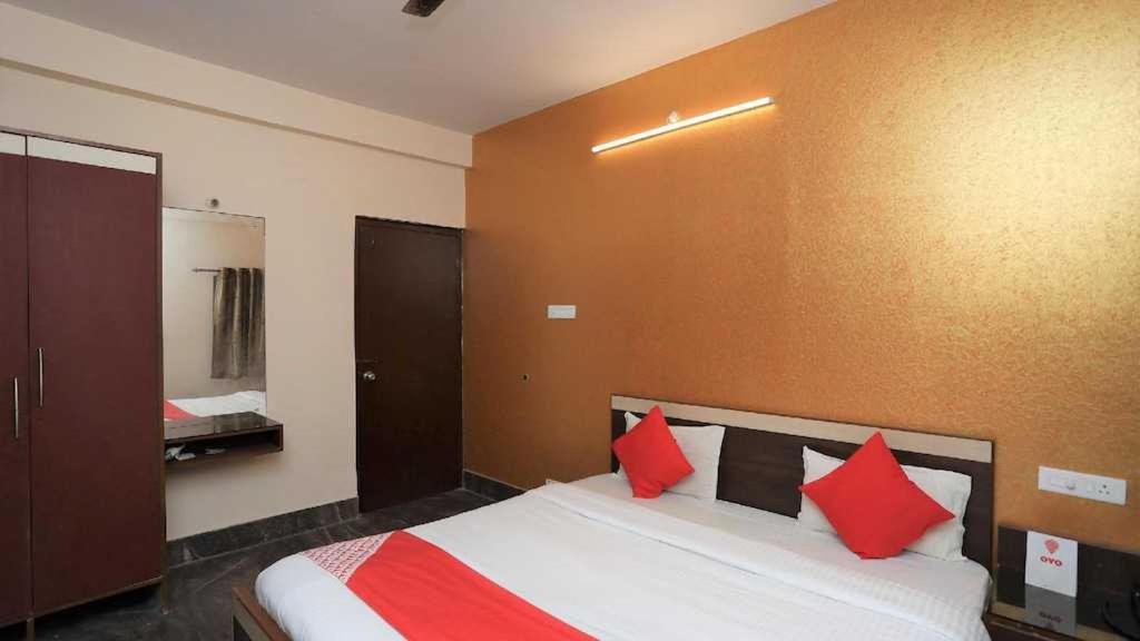 Oyo Royal Ruby Enclave Hotel Puri Exterior photo